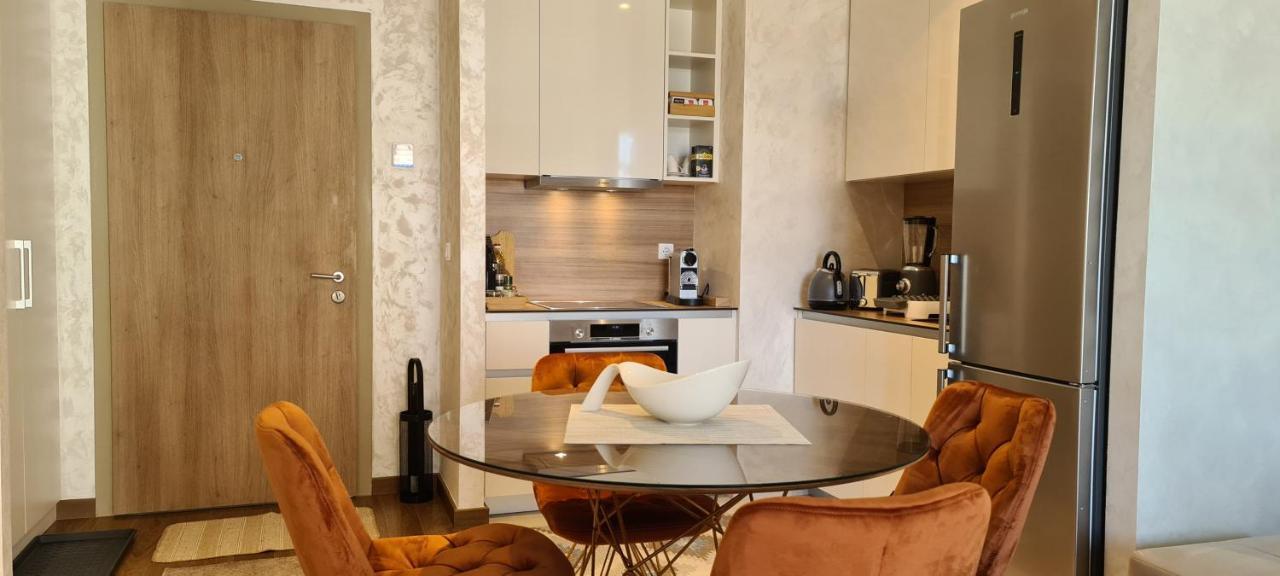 Premium Nb - Waterfront Apartment